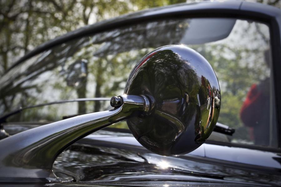Детали экстерьера BMW 507 (Series I) 1956 года  (фото 13 из 52)